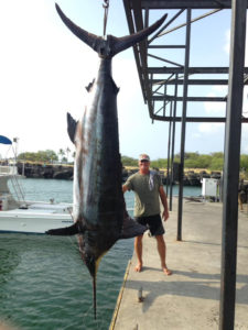 GIANT MAKO Smokes Penn 14/0!!!!, Land Based Shark Fishing, Shark Fishing